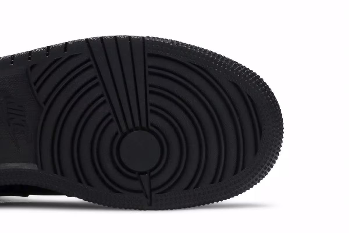 Air Jordan 1 Mid GS Triple Black 2020, view 6
