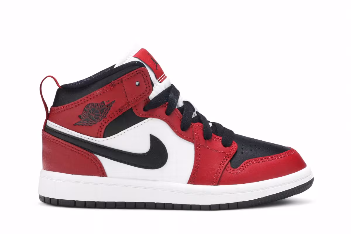 Air Jordan 1 Mid PS Chicago Black Toe, view 2