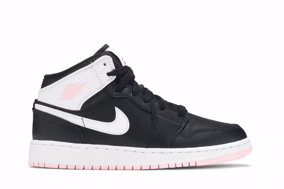 Air Jordan 1 Mid GS Arctic Punch, view 2