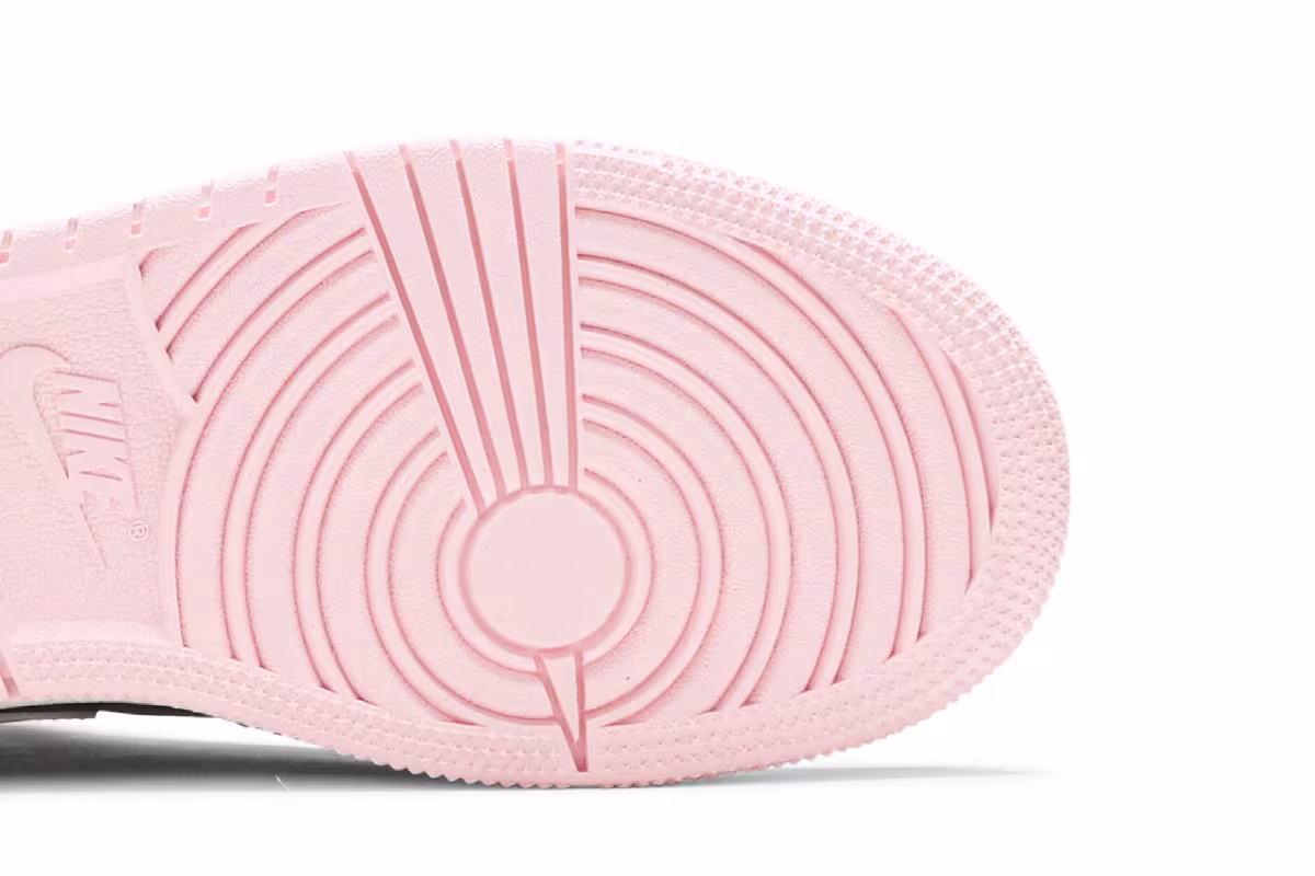 Air Jordan 1 Mid GS Arctic Punch, view 6