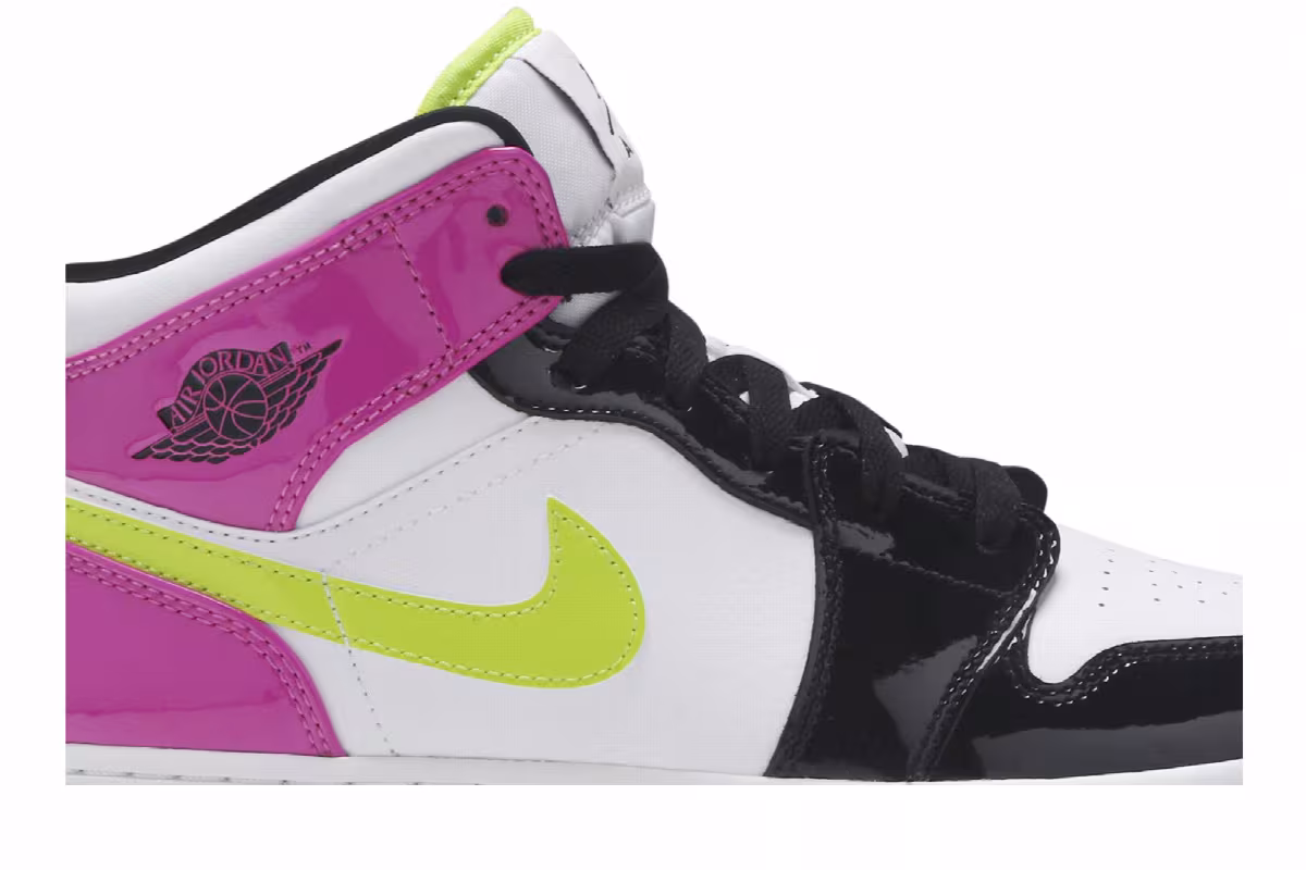 Air Jordan 1 Mid SE GS Cyber Active Fuchsia, view 3