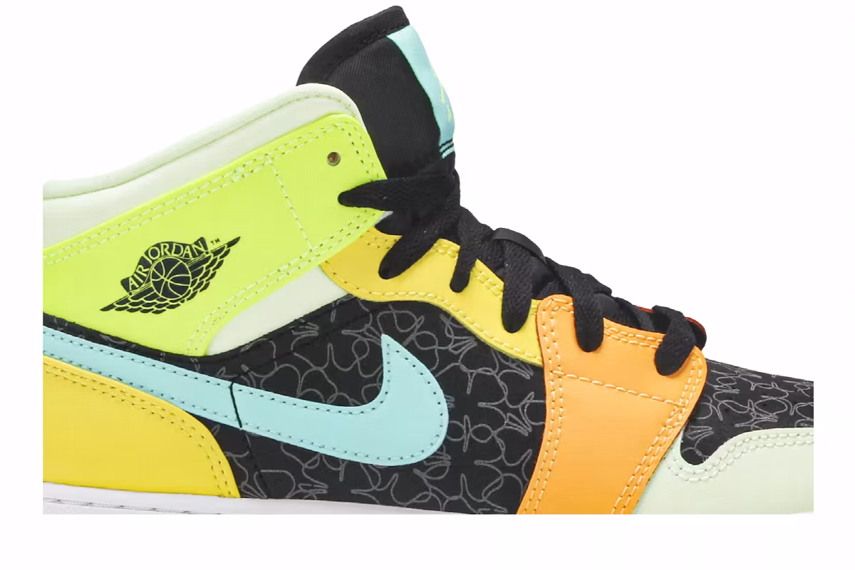 Air Jordan 1 Mid SE GS Clover, view 3