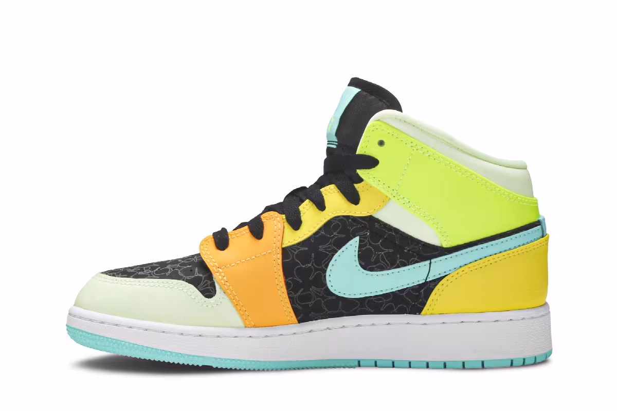 Air Jordan 1 Mid SE GS Clover, view 4