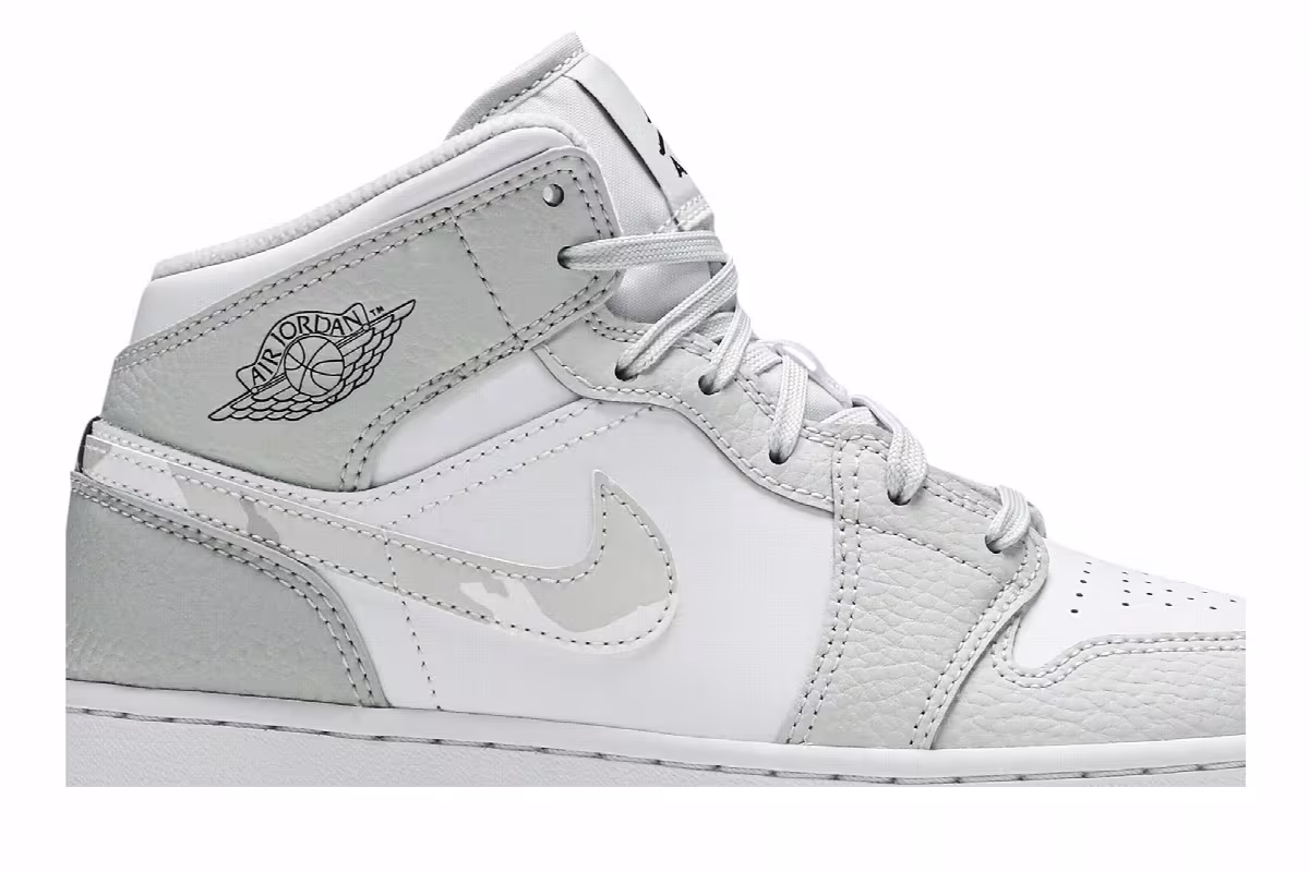Air Jordan 1 Mid SE GS Swoosh Logo - Grey Camo, view 3