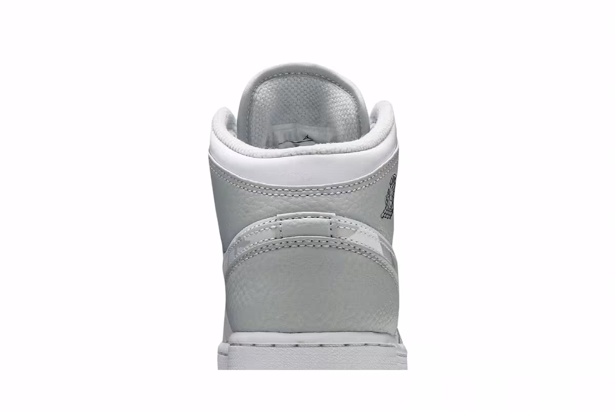 Air Jordan 1 Mid SE GS Swoosh Logo - Grey Camo, view 8