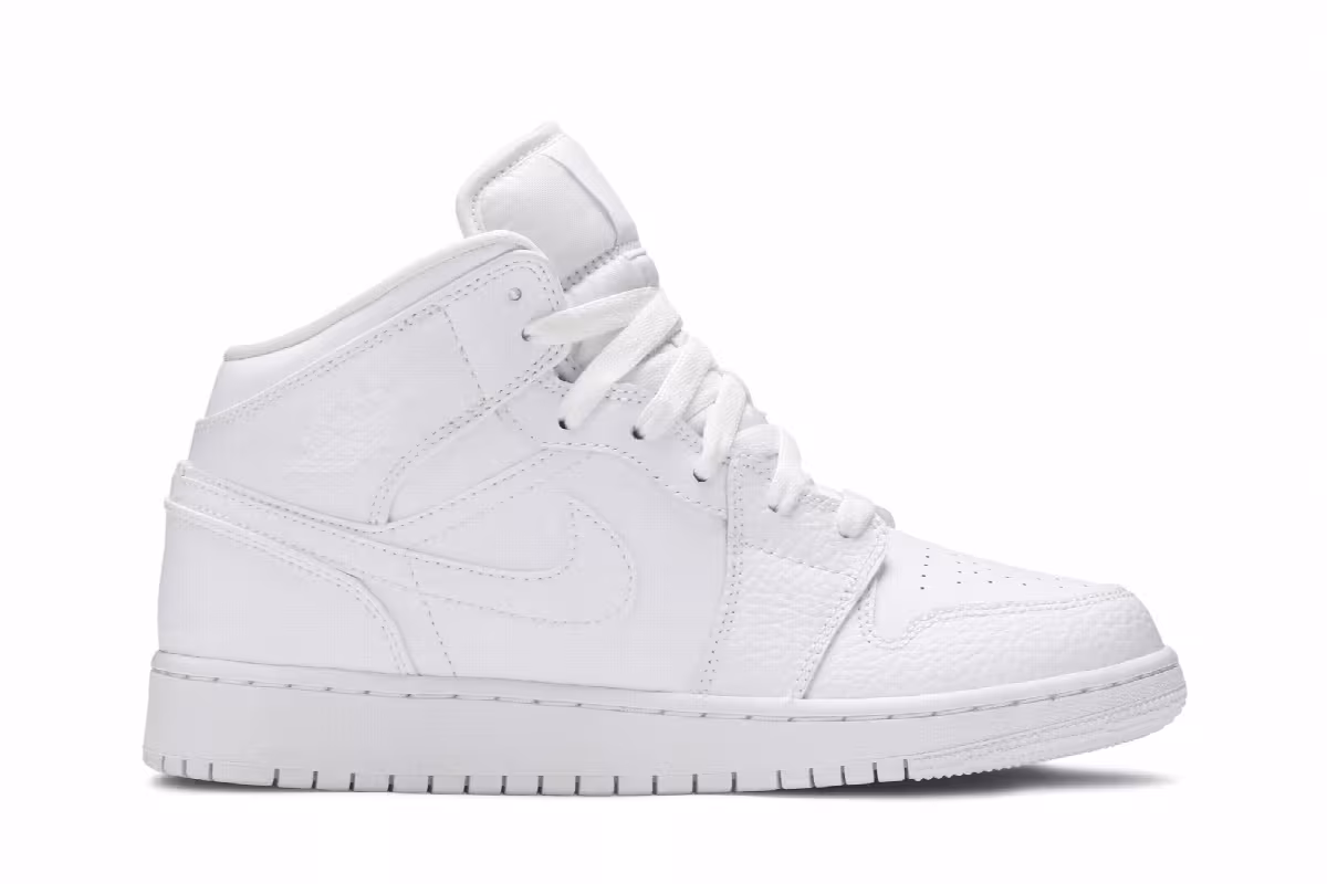 Air Jordan 1 Mid GS Triple White 2020, view 2
