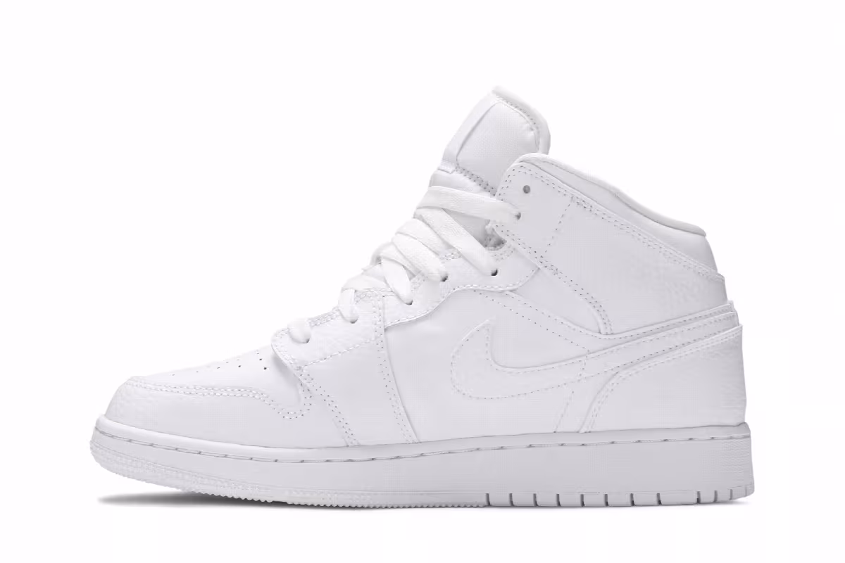 Air Jordan 1 Mid GS Triple White 2020, view 4