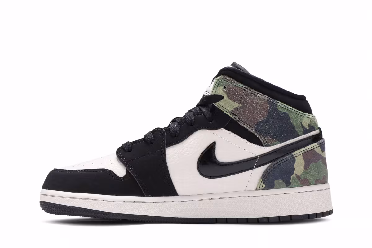 Air Jordan 1 Mid SE GS Camo, view 4