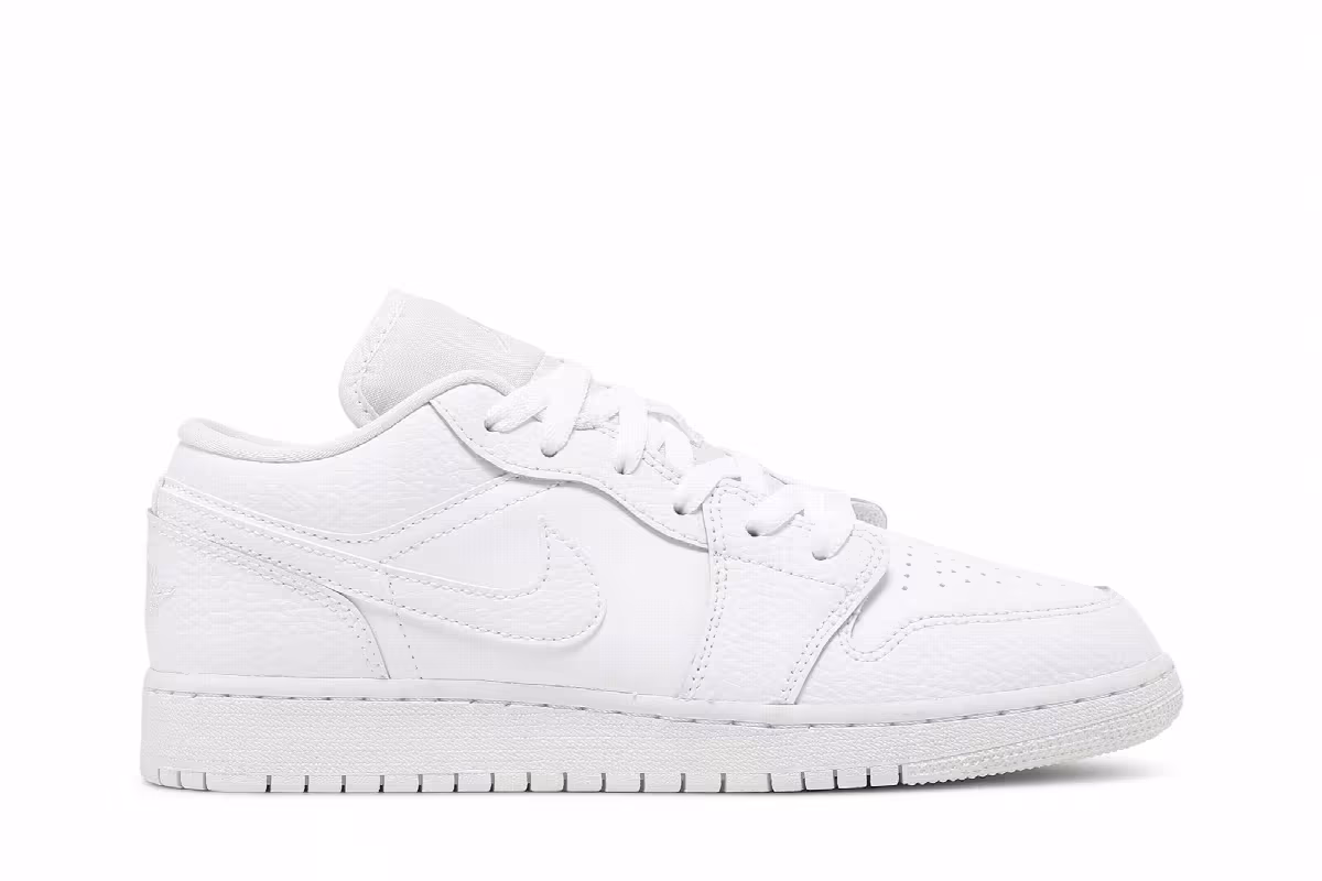 Air Jordan 1 Low GS Triple White, view 2