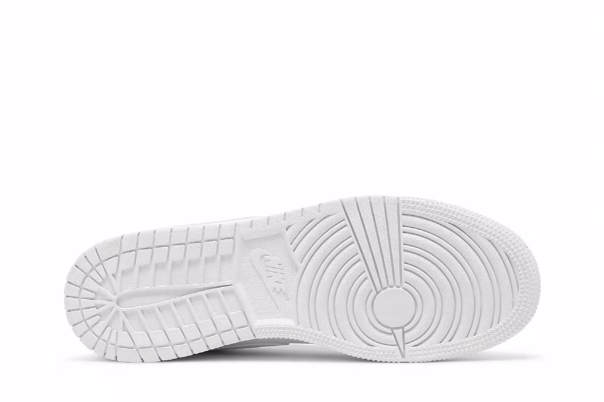 Air Jordan 1 Low GS Triple White, view 5