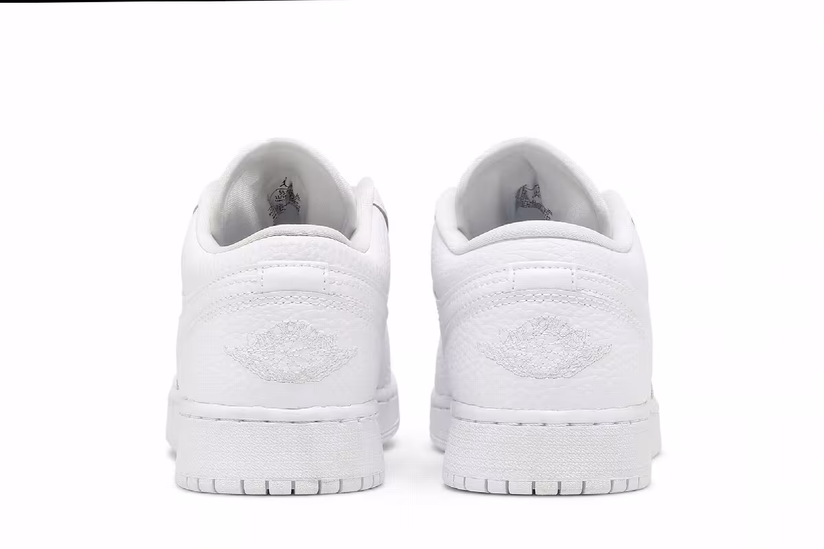 Air Jordan 1 Low GS Triple White, view 7