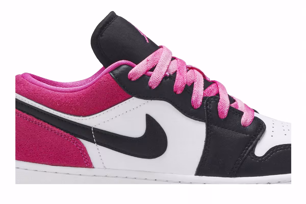 Air Jordan 1 Low SE GS Black Active Fuchsia, view 3