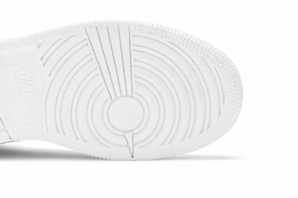 Air Jordan 1 Mid GS Triple White 2020, view 6