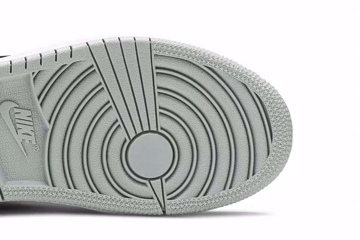Air Jordan 1 Mid PS Light Smoke Grey, view 6