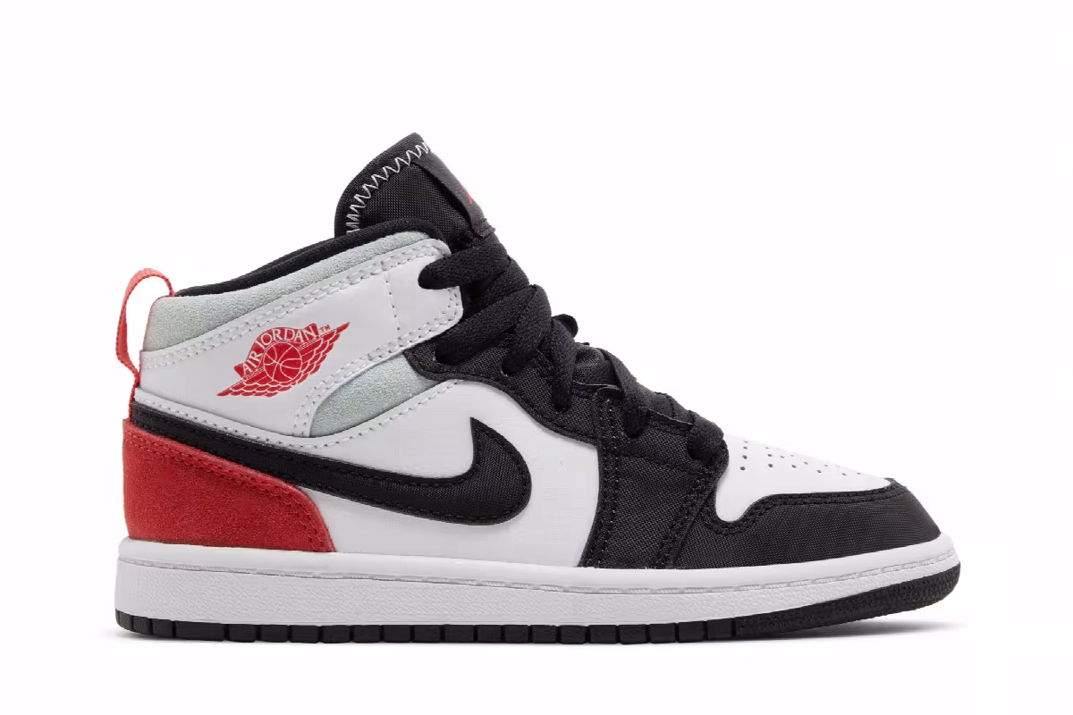 Air Jordan 1 Mid SE PS Red Black Toe, view 2