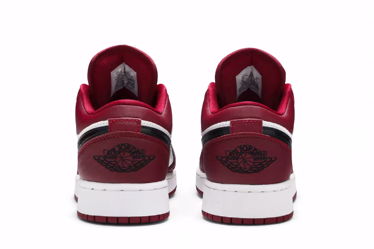 Air Jordan 1 Low GS Noble Red, view 7
