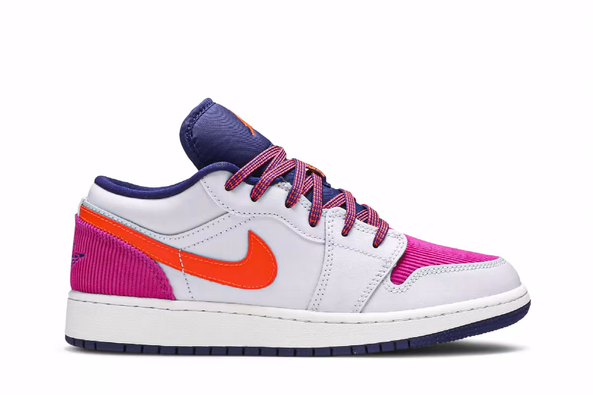 Air Jordan 1 Low GS Fire Pink Hyper Crimson, view 2