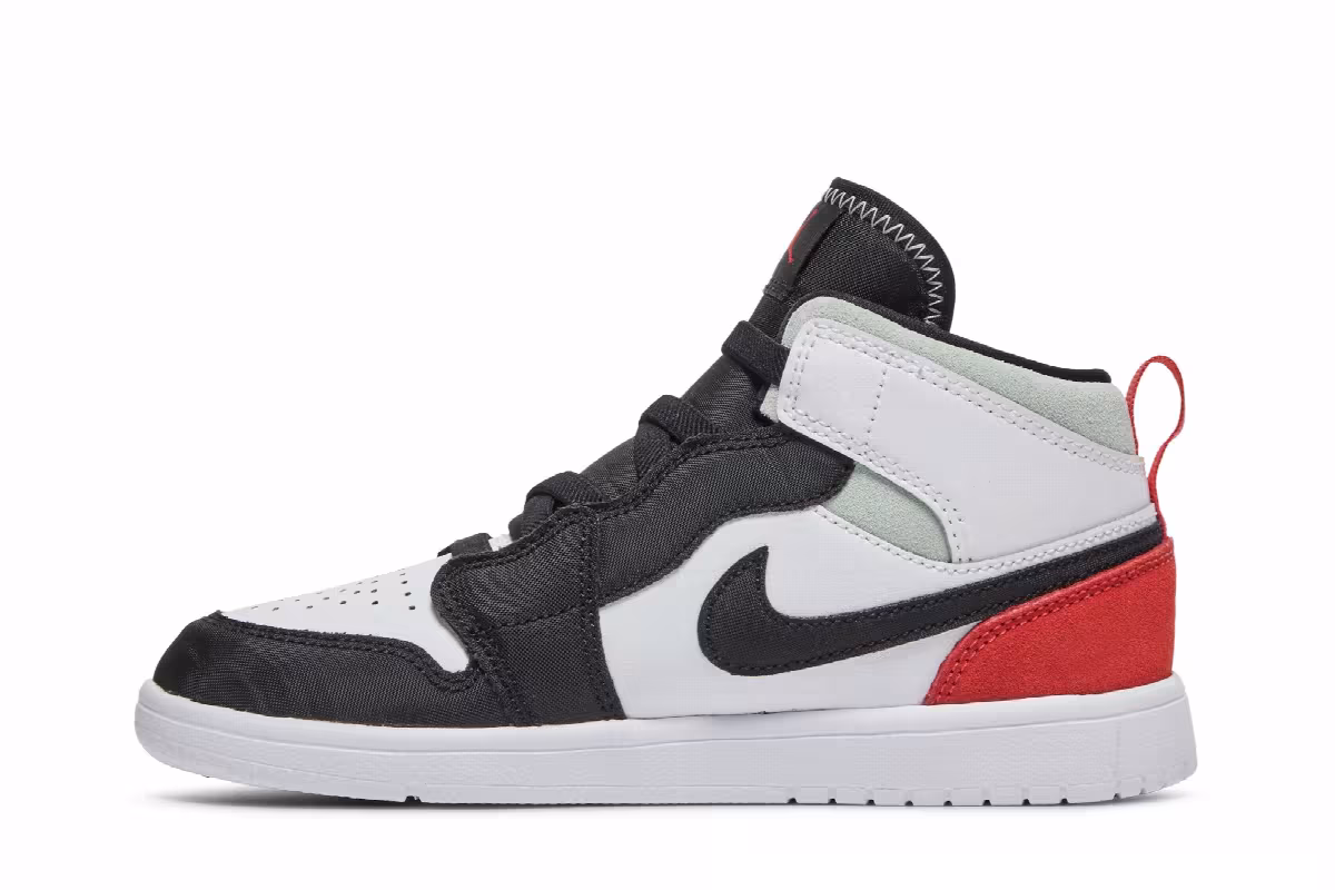 Air Jordan 1 Mid ALT PS Red Black Toe, view 4