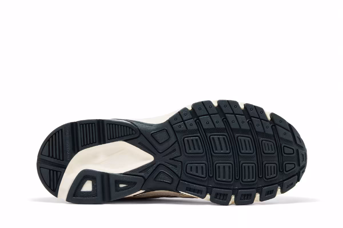 Nike Women's Initiator Soft Pearl Clay Green, view 5