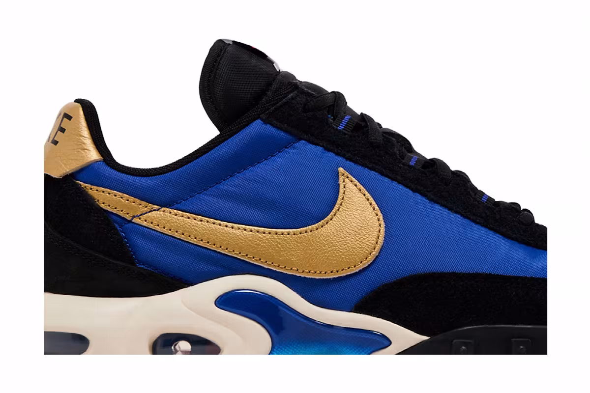 Nike Air Max Waffle Racer SP Hyper Blue Metallic Gold, view 3