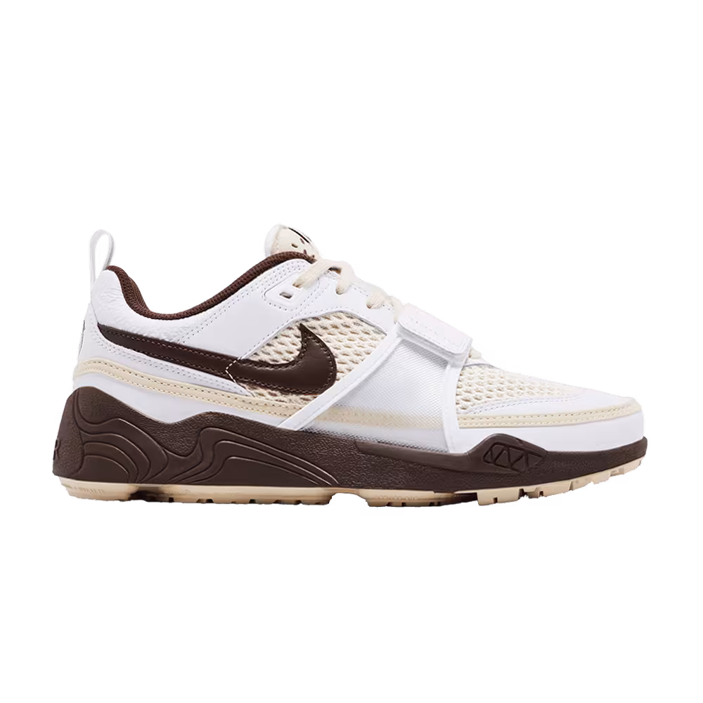 Travis Scott x Nike Zoom Field Jaxx Light Chocolate