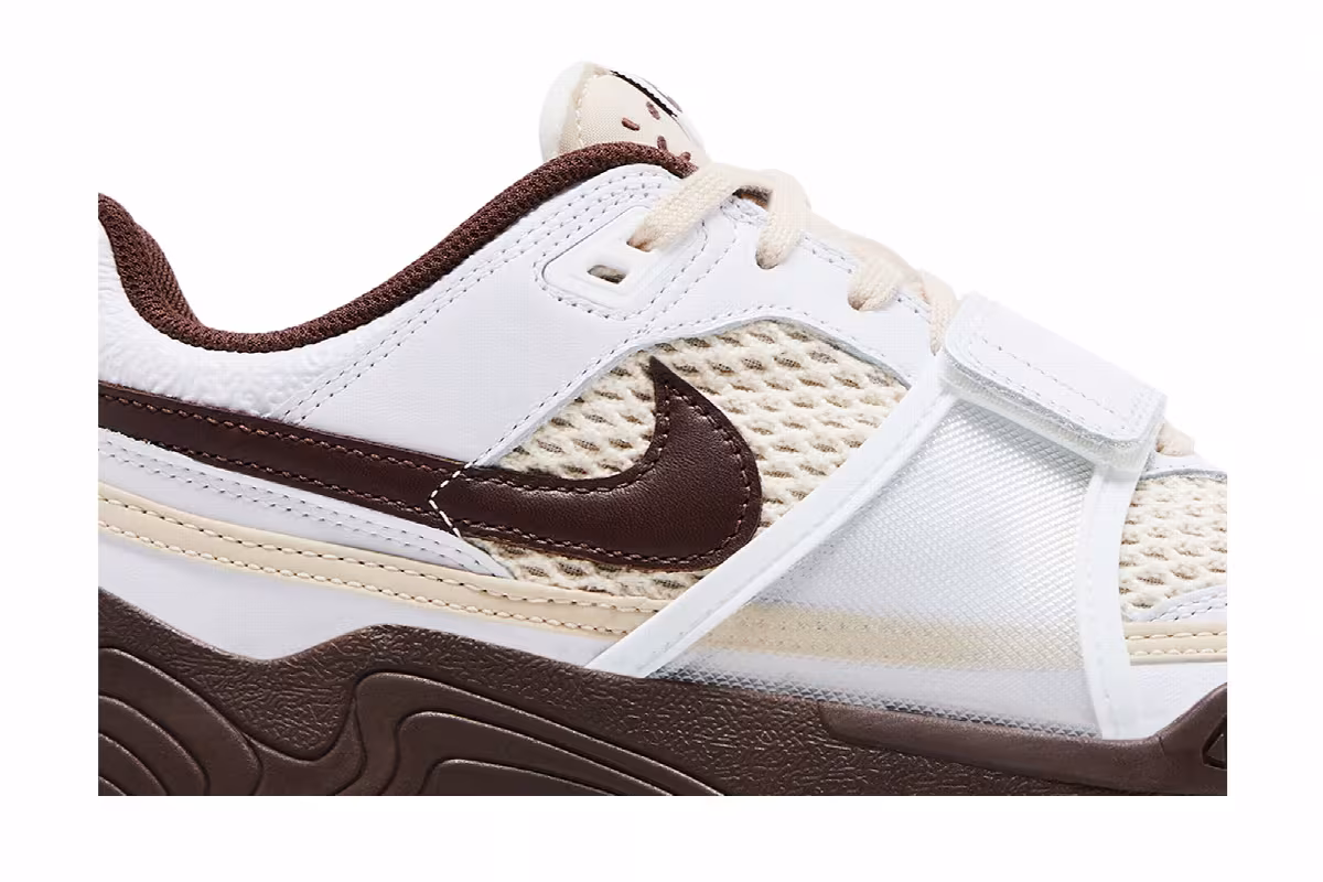 Travis Scott x Nike Zoom Field Jaxx Light Chocolate, view 3