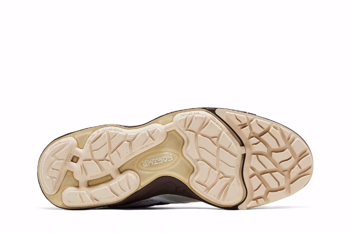 Travis Scott x Nike Zoom Field Jaxx Light Chocolate, view 5