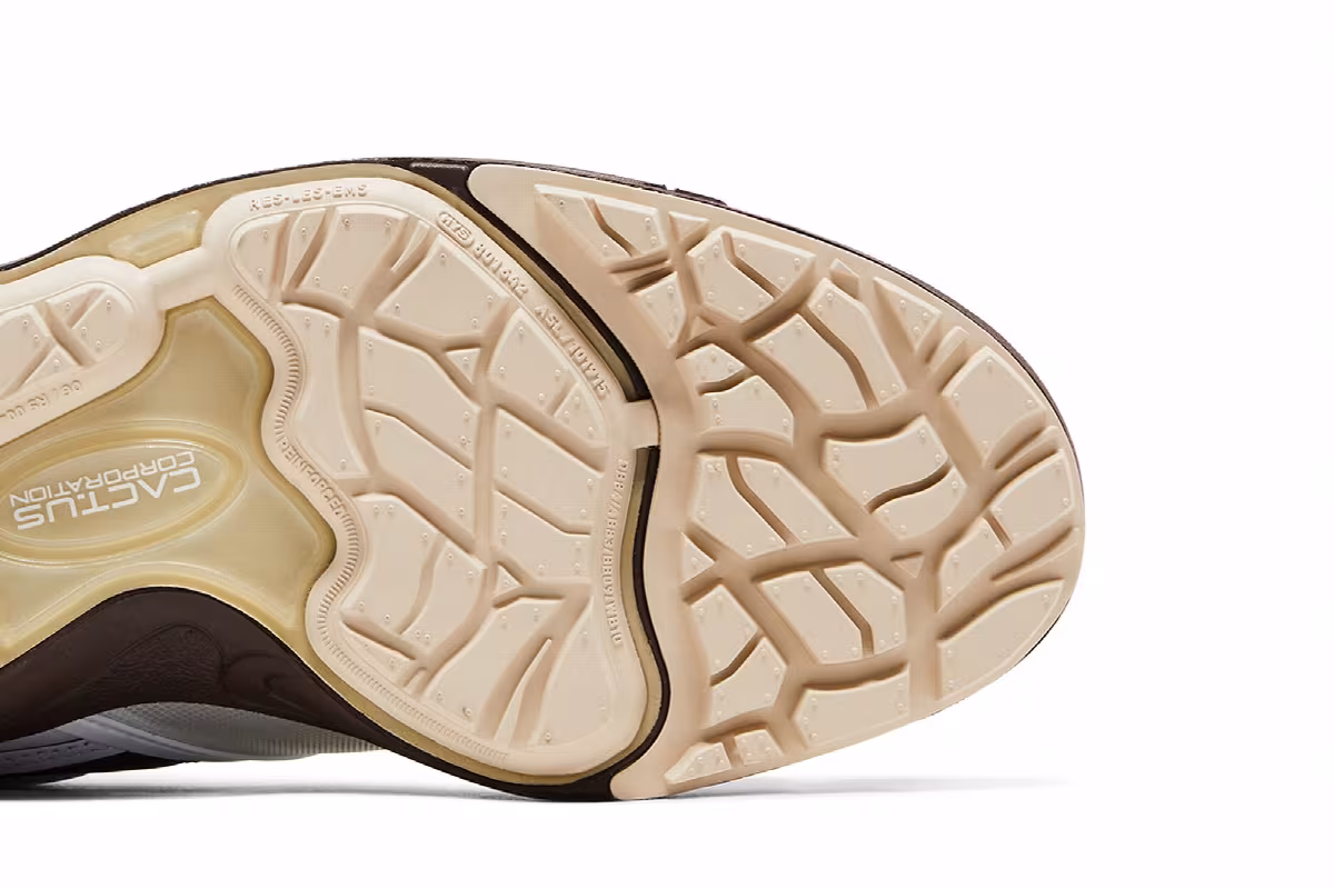 Travis Scott x Nike Zoom Field Jaxx Light Chocolate, view 6