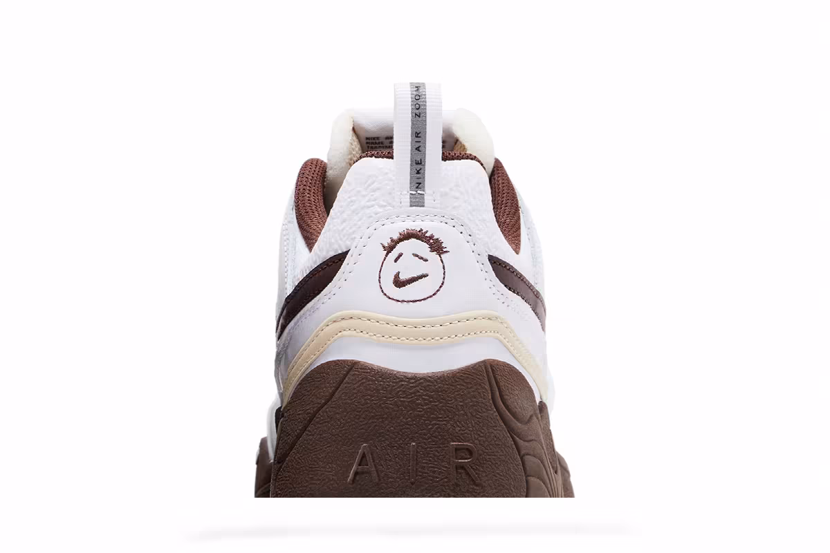 Travis Scott x Nike Zoom Field Jaxx Light Chocolate, view 8