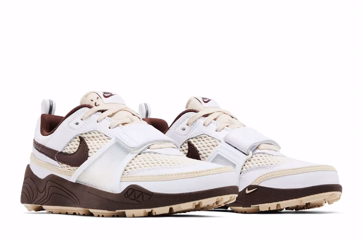 Travis Scott x Nike Zoom Field Jaxx Light Chocolate, view 9
