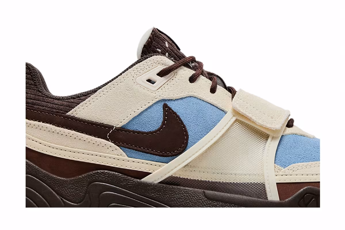 Travis Scott x Nike Zoom Field Jaxx Leche Blue, view 3