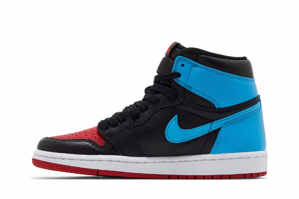Women's Air Jordan 1 High OG NC to Chi, view 4