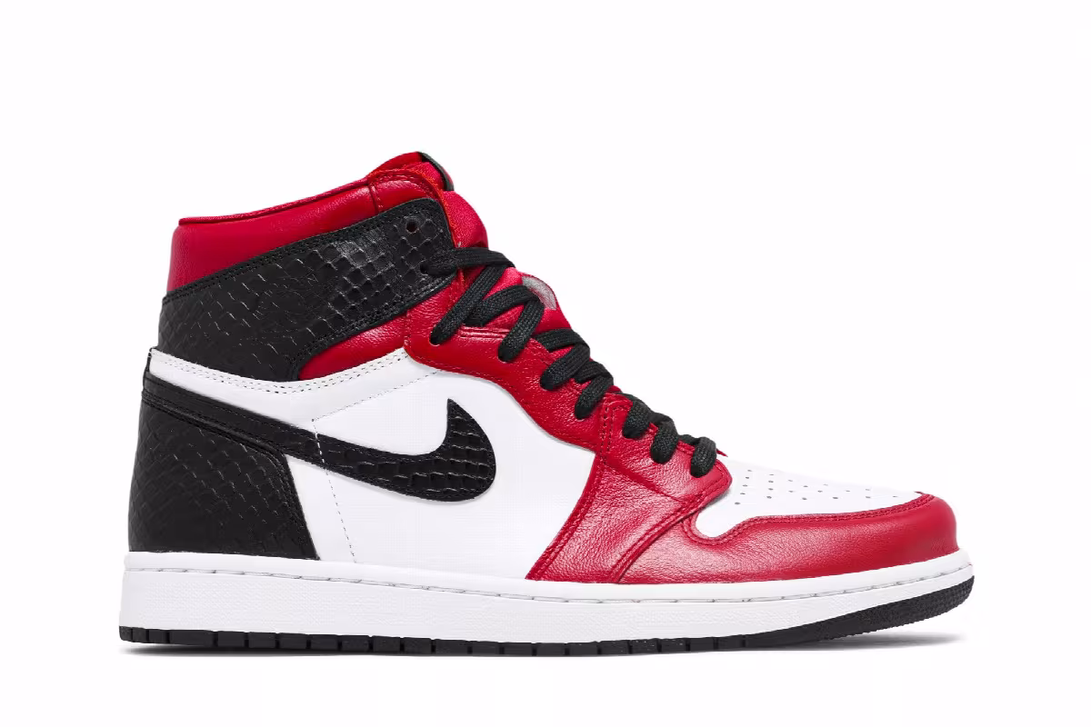 Women's Air Jordan 1 High OG Satin Red, view 2