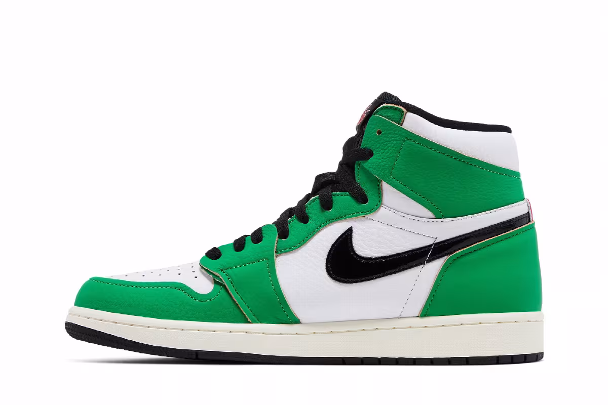Women's Air Jordan 1 High OG Lucky Green, view 4
