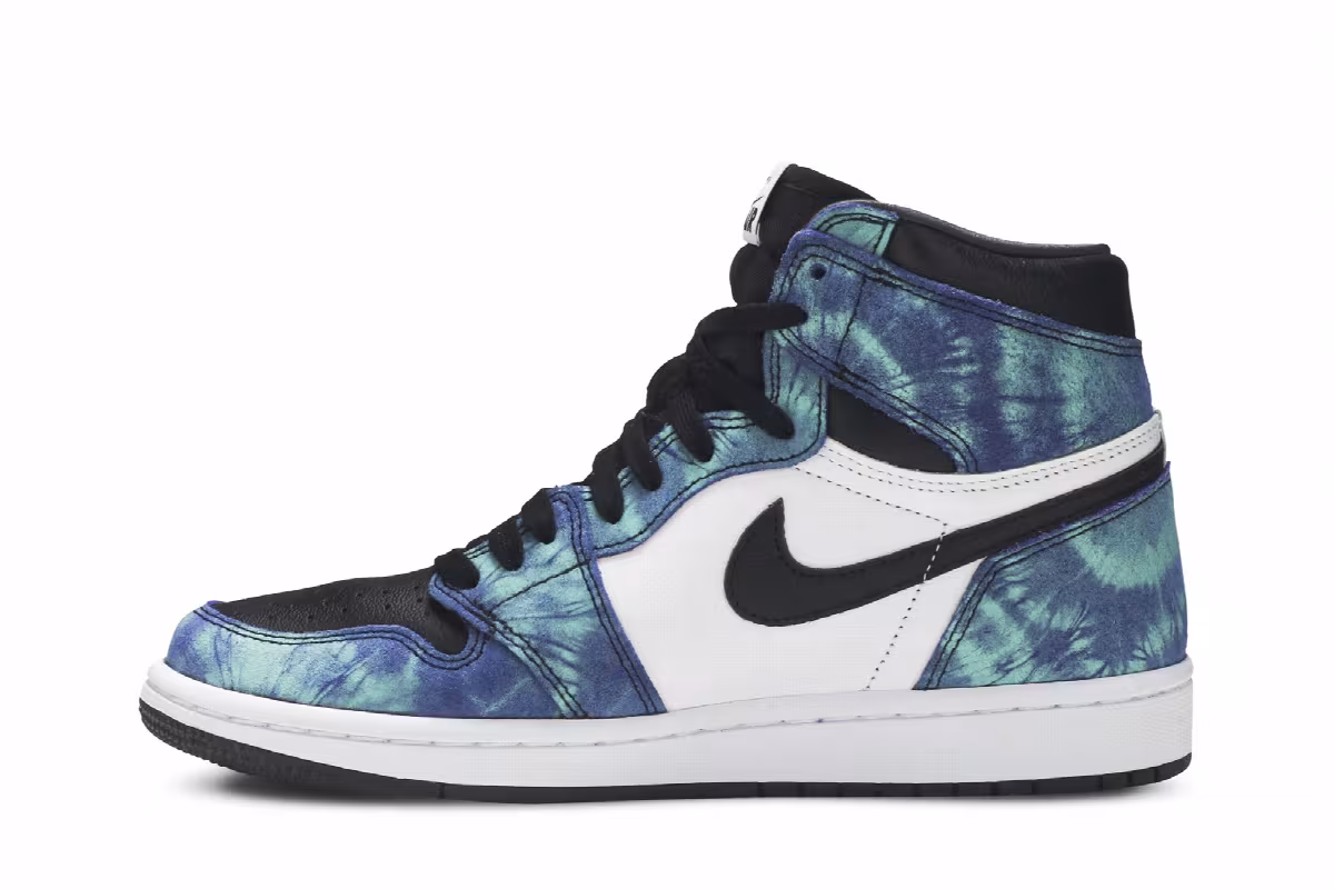 Women's Air Jordan 1 High OG Tie-Dye, view 4