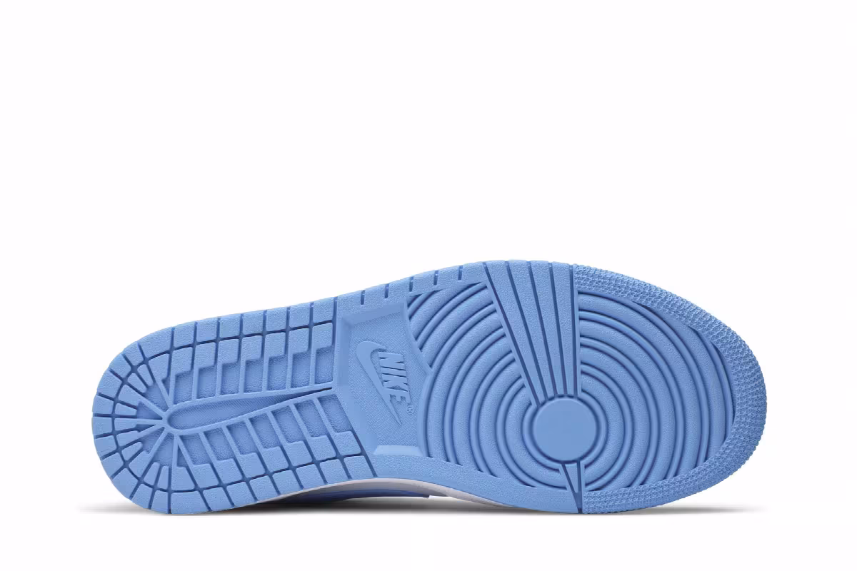 Women's Air Jordan 1 Low UNC, view 5