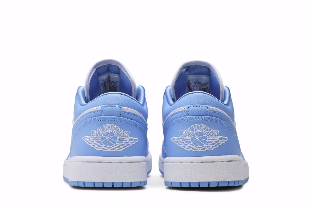 Women's Air Jordan 1 Low UNC, view 7
