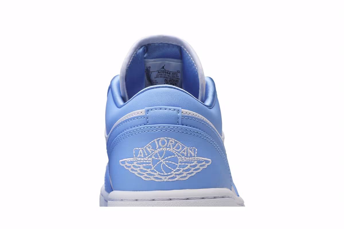 Women's Air Jordan 1 Low UNC, view 8