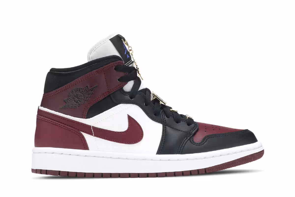 Women's Air Jordan 1 Mid SE Gold Pendants, view 2