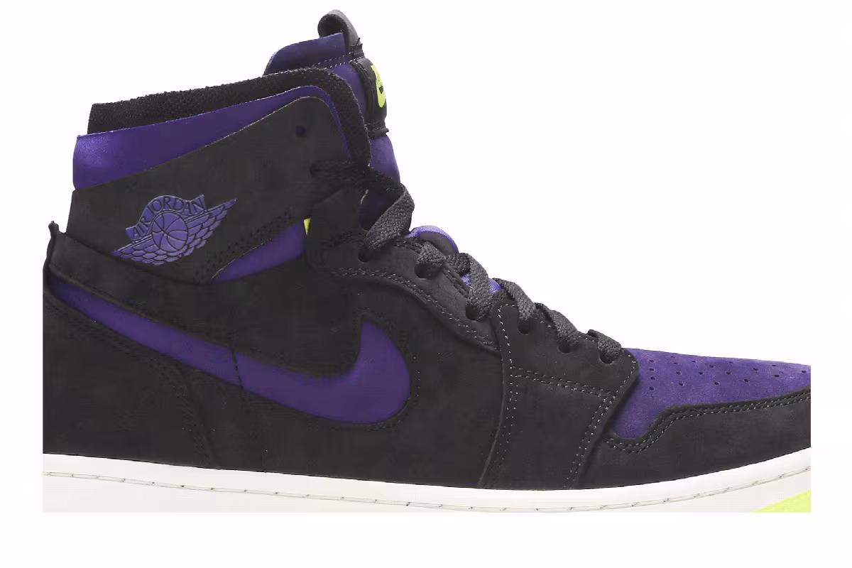 Women's Air Jordan 1 High Zoom Halloween, view 3