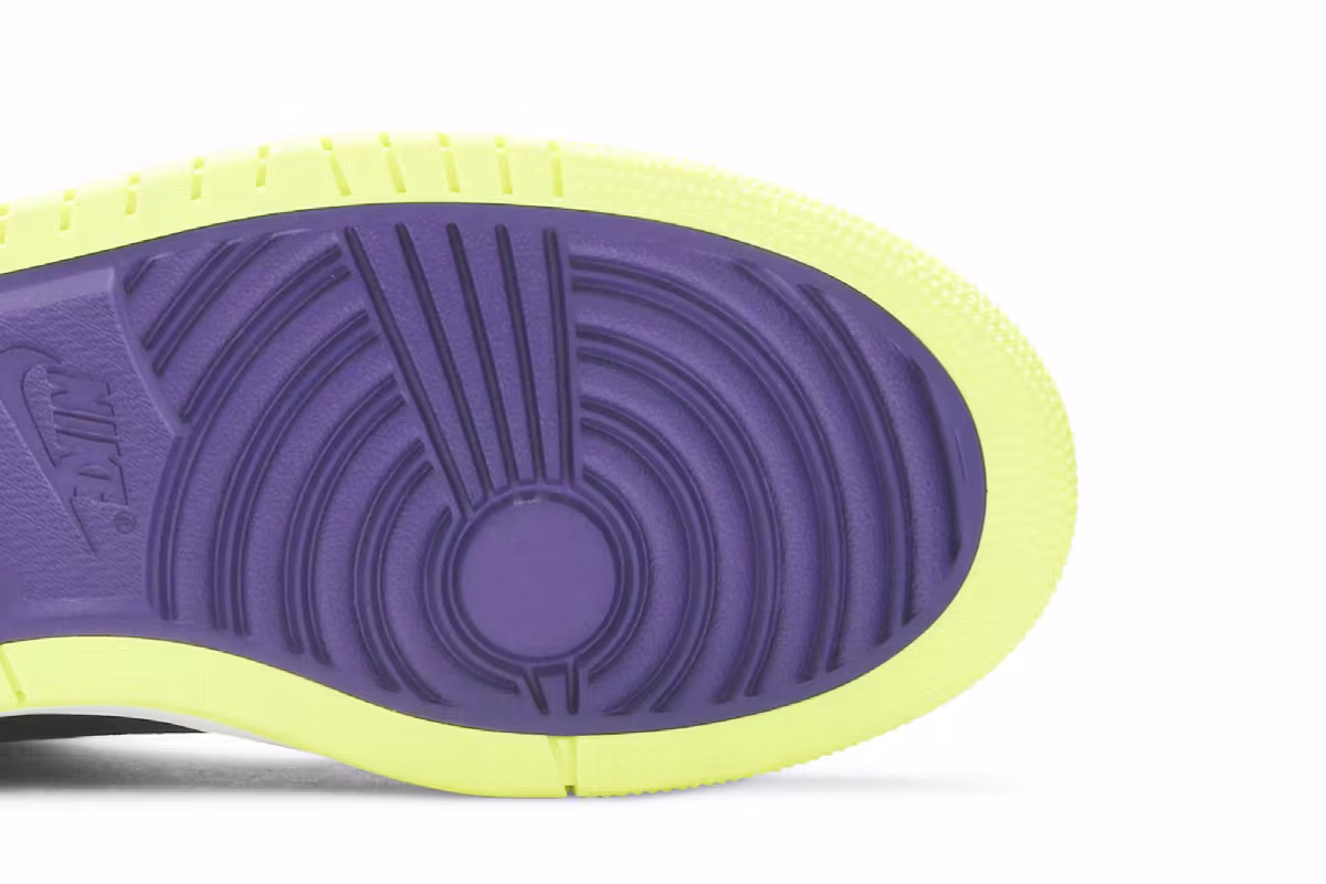 Women's Air Jordan 1 High Zoom Halloween, view 6