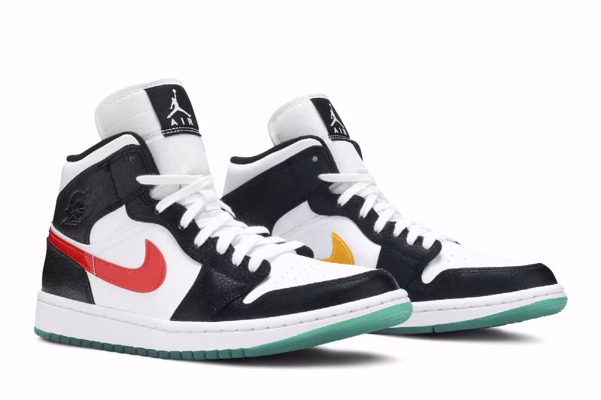 Women's Air Jordan 1 Mid Alternate Swoosh, view 9