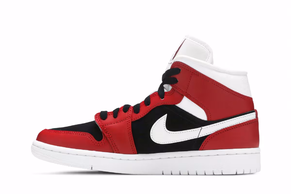 Women's Air Jordan 1 Mid Gym Red Black, view 4