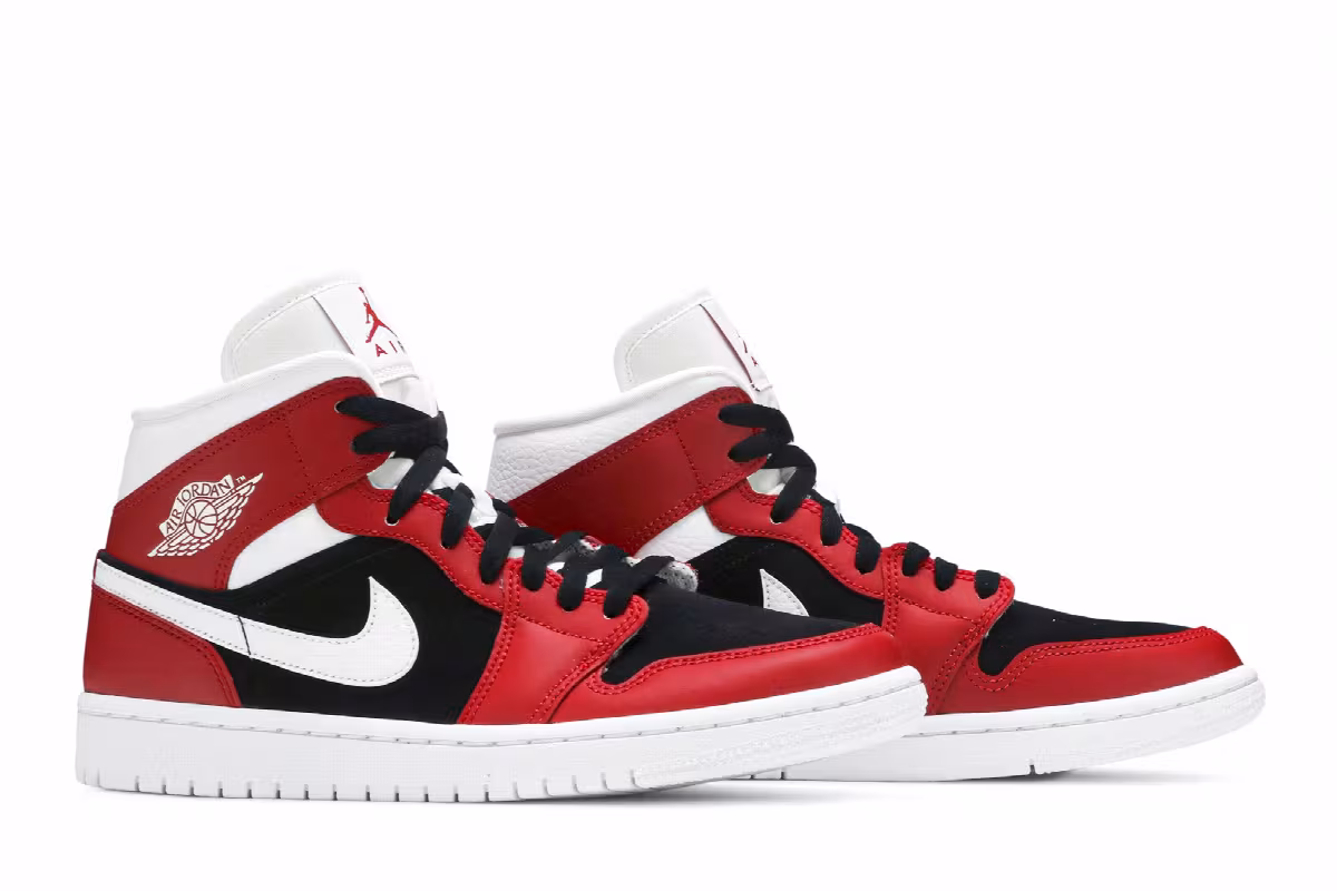 Women's Air Jordan 1 Mid Gym Red Black, view 9