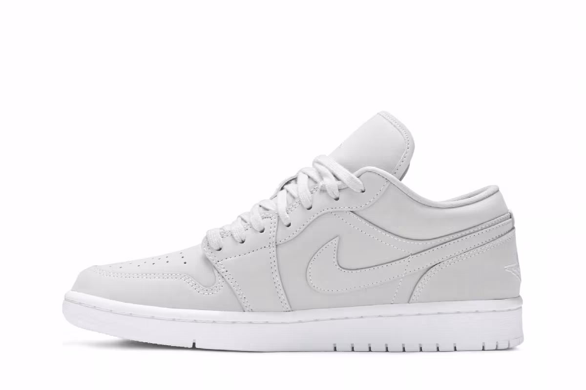 Women's Air Jordan 1 Low Grey Fog, view 4