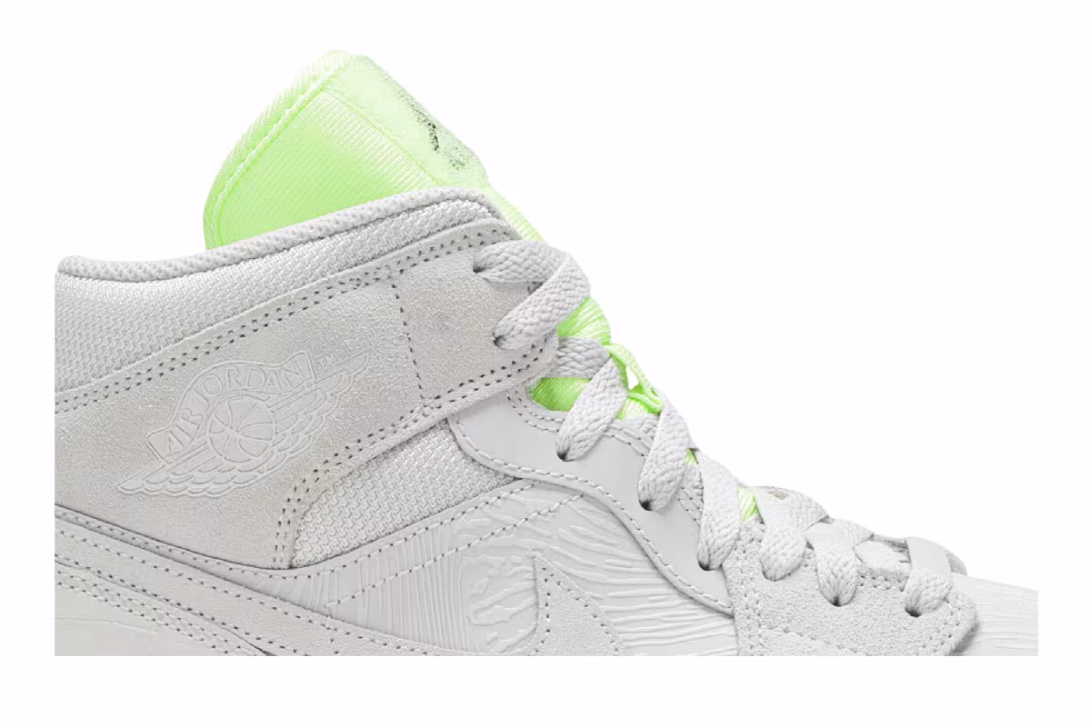 Women's Air Jordan 1 Mid Ghost Green, view 3