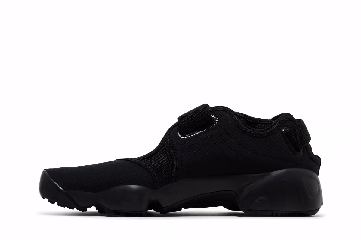 Nike Women's Air Rift Breathe Triple Black, view 4