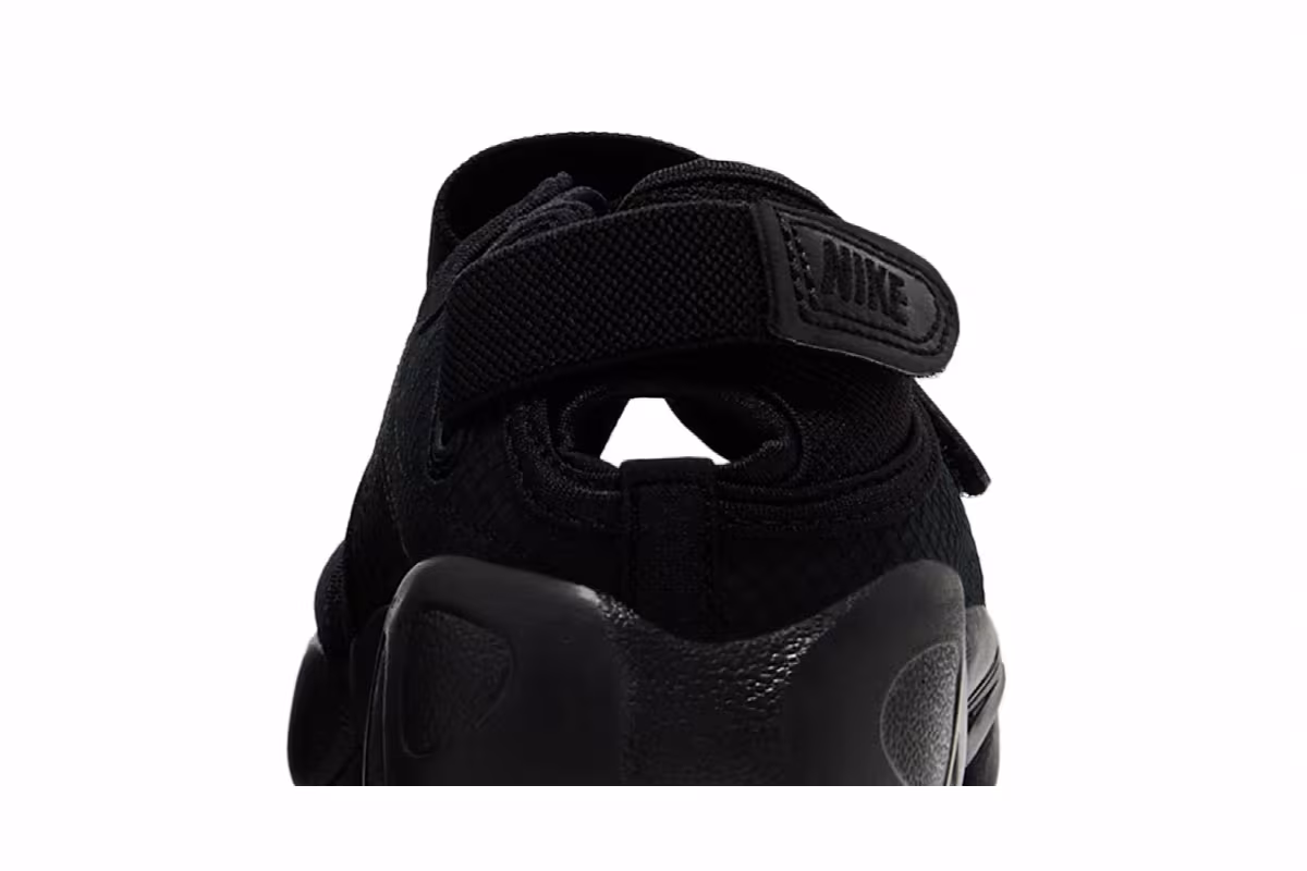 Nike Women's Air Rift Breathe Triple Black, view 8