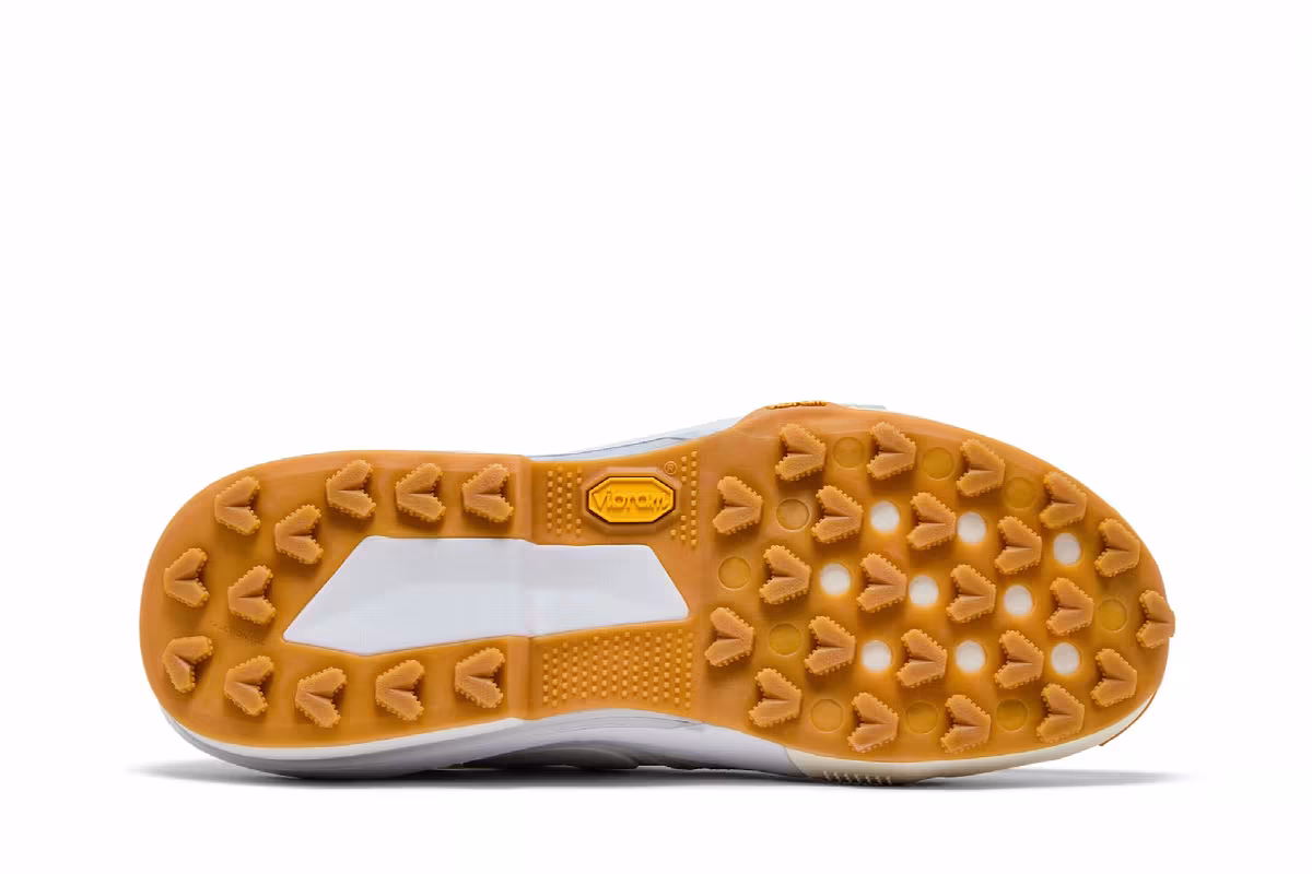 sacai x Nike Zegamadome White Gum, view 5