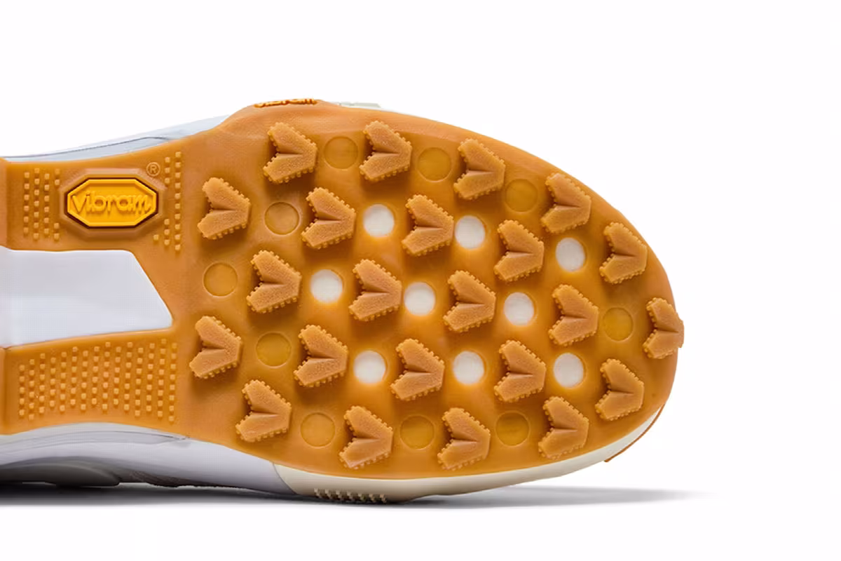 sacai x Nike Zegamadome White Gum, view 6